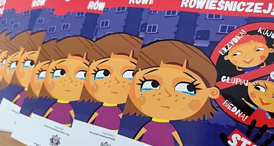 Policjanci z Chełmna uczą młodzież, jak reagować na przemoc rówieśniczą