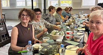 Seniorzy integrują się na warsztatach