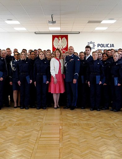 Ślubowanie policjantów w kujawsko-pomorskiem-95481