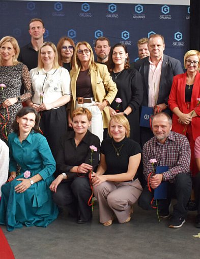 Święto Edukacji Narodowej z wdzięcznością i humorem, w przepięknej oprawie-96315