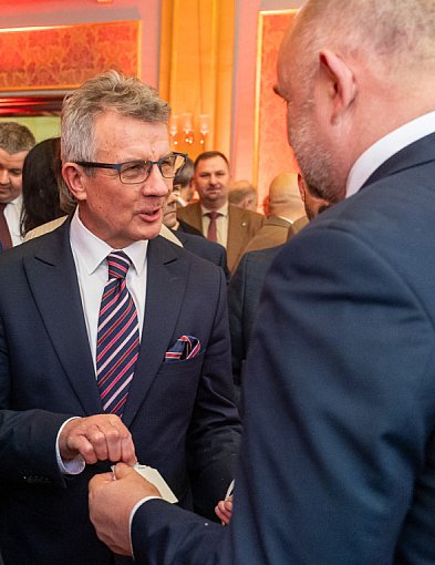 Starosta Chełmiński i Przewodniczący Rady Powiatu na spotkaniu świątecznym-98646