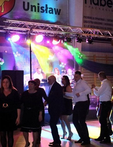 Wieczór pełen tańca i wspólnej zabawy