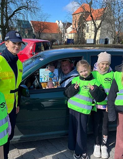 Bezpieczeństwo na pierwszym miejscu– finał działań: Na drodze – patrz i słuchaj