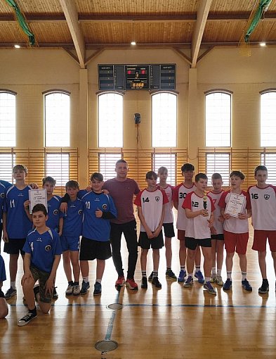 „Igrzyska dzieci” - powiatowe zawody w piłce ręcznej dziewcząt i chłopców