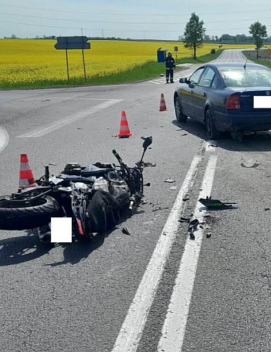 Ranny w wypadku motocyklista trafił do szpitala