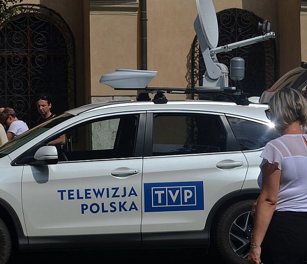 Zmiany w Telewizji Polskiej. Te kanały mogą przejść do historii-95608