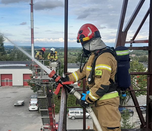 Strażacy przeprowadzili ćwiczenia praktyczne -95669
