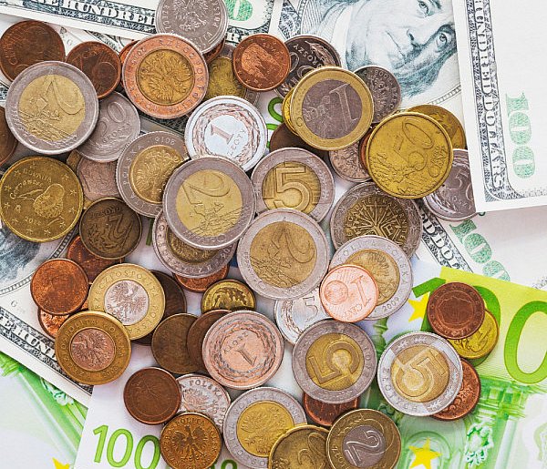 Koniec znanego kantoru internetowego. Co z poszkodowanymi po upadłości?-96785