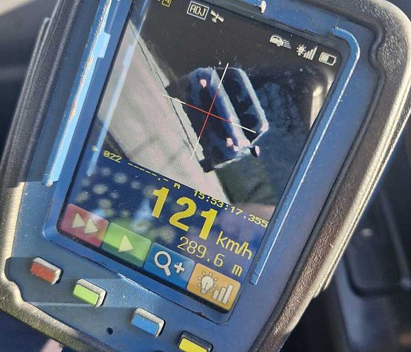 Jechał 121 km/h na „siedemdziesiątce"- stracił prawo jazdy i słono zapłacił