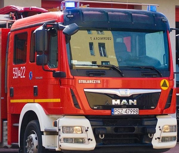 Pracowity weekend strażaków: ogień, zagrożenia drogowe i ulatniający się gaz