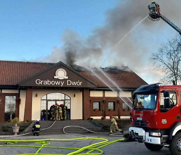 Płonie "Grabowy Dwór" w okolicach Chełmna