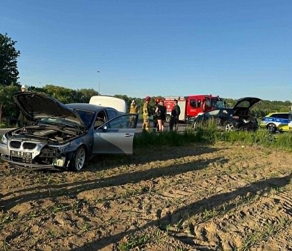 Kolizja w Starogrodzie Dolnym i interwencja z udziałem Policji w Chełmnie
