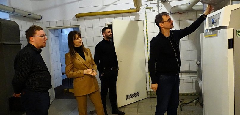 Renowacja zabytkowej stolarki w auli i remont  kotłowni "ogólniaka"