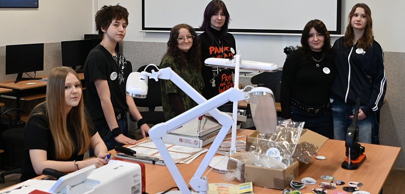 Tłumy uczniów na "Spotkaniu z ciekawymi zawodami" w ZS CKZ w Grubnie