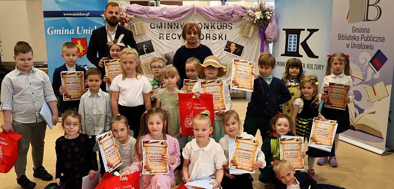 Zmierzyli się w recytacji wierszy