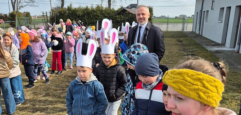 Spotkanie z jajem na polanie