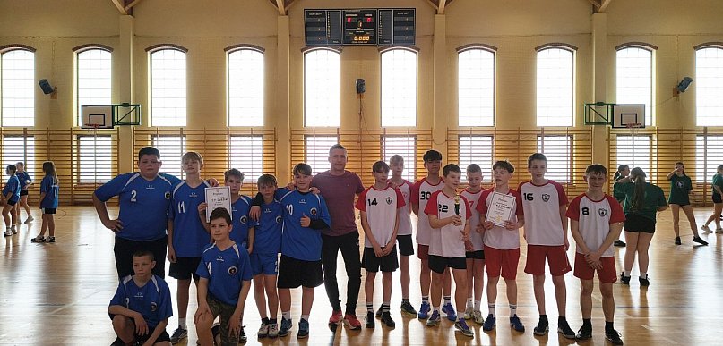 „Igrzyska dzieci” - powiatowe zawody w piłce ręcznej dziewcząt i chłopców