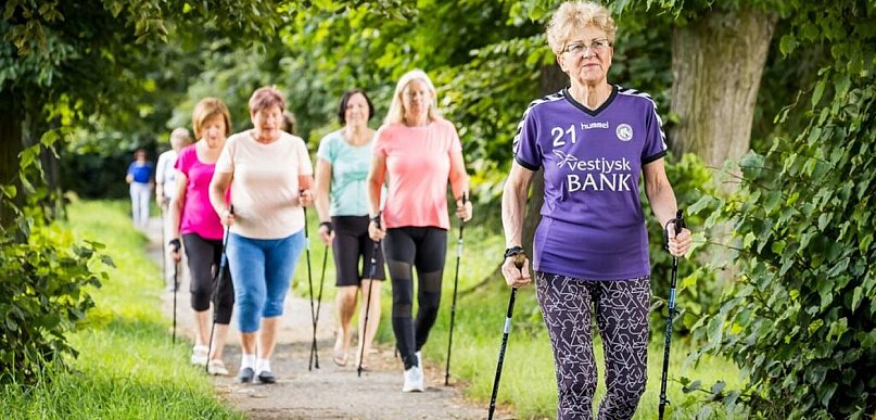 Z energią i pasją w klubach seniora