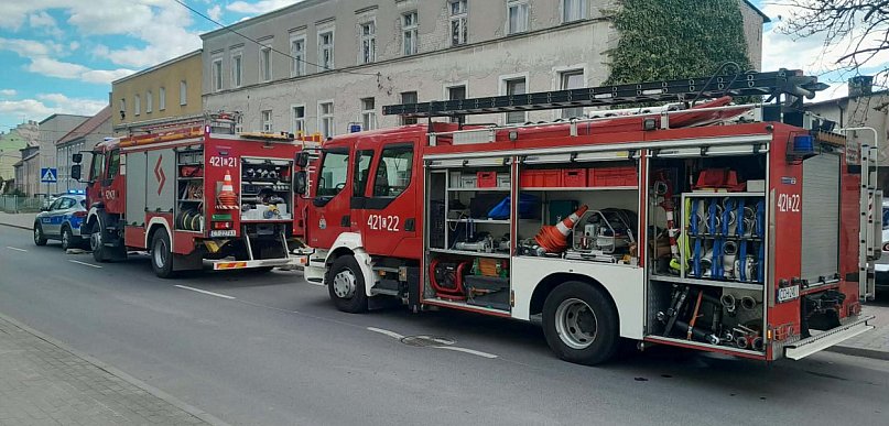 Zadymienie w mieszkaniu przy ul. Młyńskiej. Seniorka trafiła do szpitala