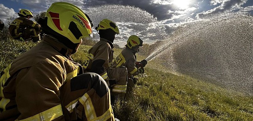 Strażackie ćwiczenia doskonalące współpracę