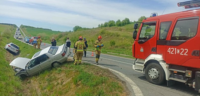Kolizja na obwodnicy Chełmna. Dwa auta w rowie!