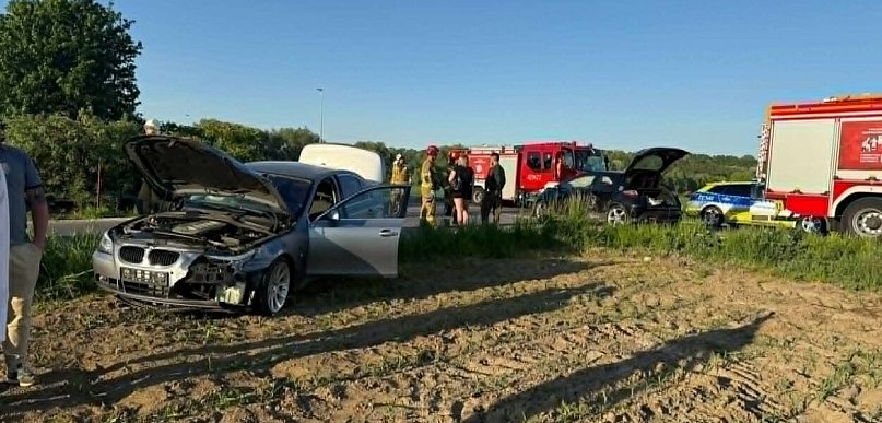 Kolizja w Starogrodzie Dolnym i interwencja z udziałem Policji w Chełmnie
