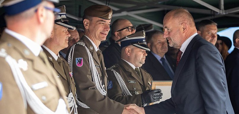 Sztandar dla 12.WOG