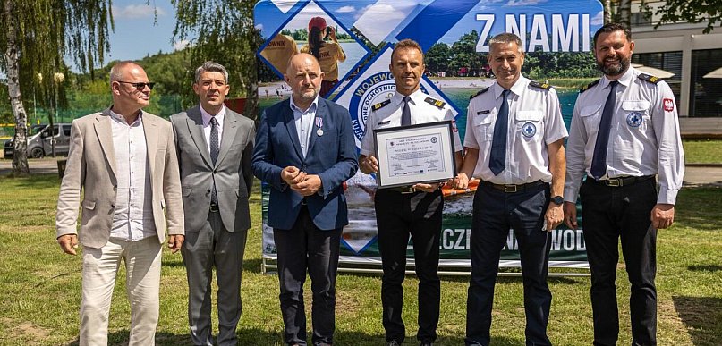 Samochody, quady i łodzie dla ratowników wodnych
