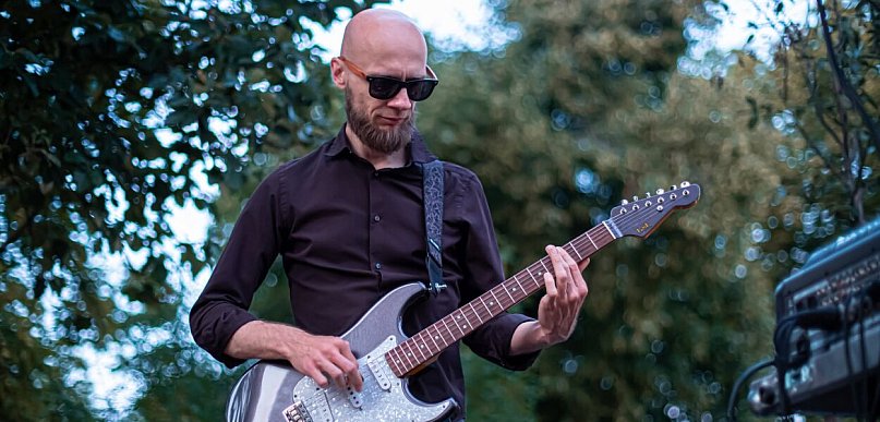 FREE STAGE na 9 Hills Festival 2026!  Zgłoś się i zagraj na naszej scenie!