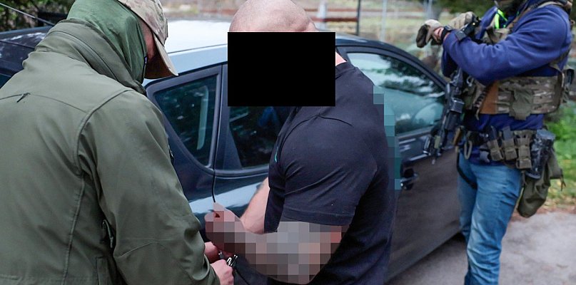 CBŚP rozbiło brutalną grupę przestępczą. Zabezpieczono narkotyki, broń - 97067