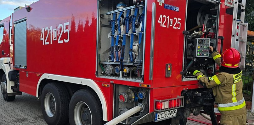 Nocny pożar samochodu przy ul. Słonecznej w Chełmnie - 97487