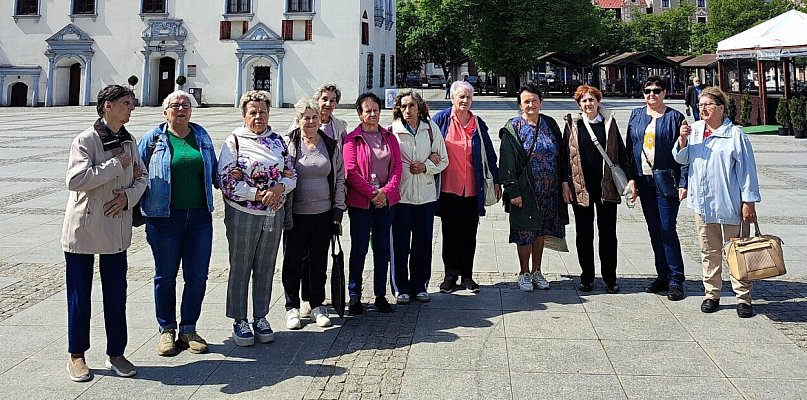 Seniorów z Gminy Kijewo Królewskie zaprosiliśmy na wycieczkę po Chełmnie