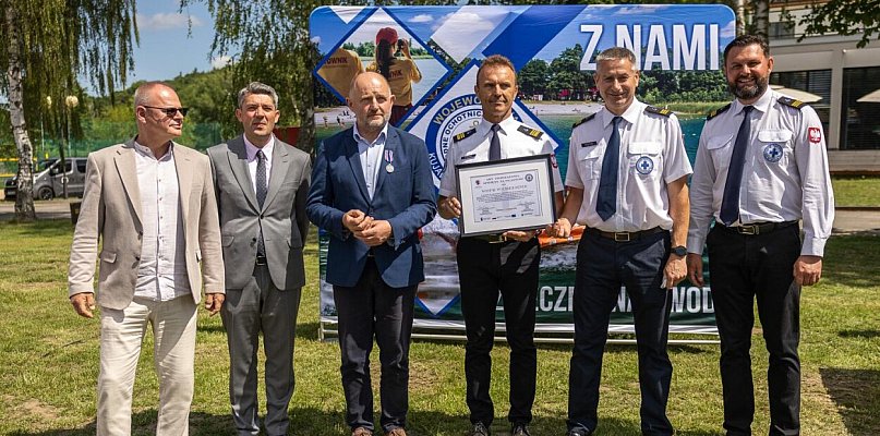 Samochody, quady i łodzie dla ratowników wodnych