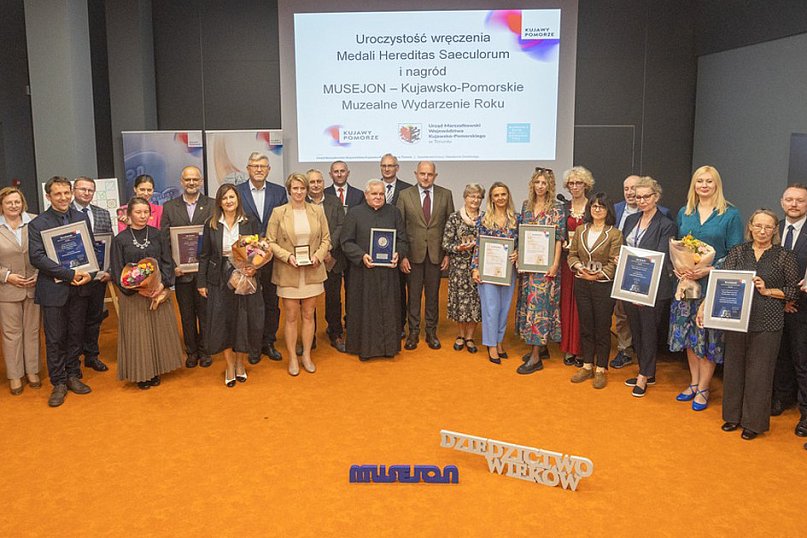 Medale Hereditas Saeculorum i statuetki Musejon rozdane