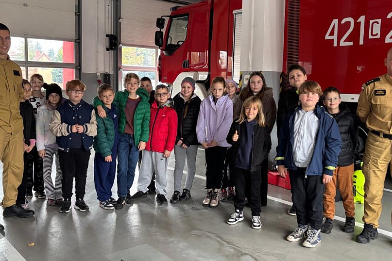 Strażaków odwiedziły dzieci z SP w Małych Łunawach