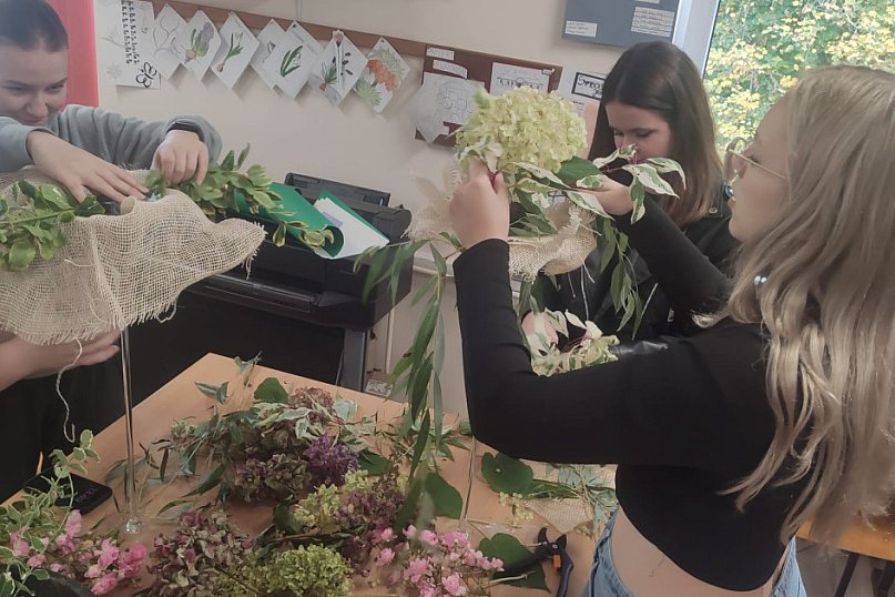 Jesienne inspiracje florystyczne – zajęcia bukieciarskie