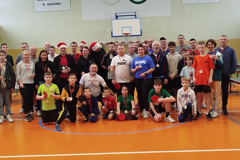 Za nami IV Mikołajkowy Amatorski Turniej Tenisa Stołowego