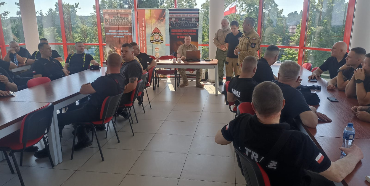 Szkolenie z doskonalenia techniki jazdy pojazdami pożarniczymi w trudnym terenie