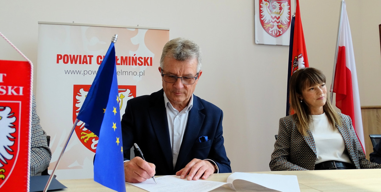 Podpisanie umowy w ramach konkursu „Produkt lokalny Powiatu Chełmińskiego"