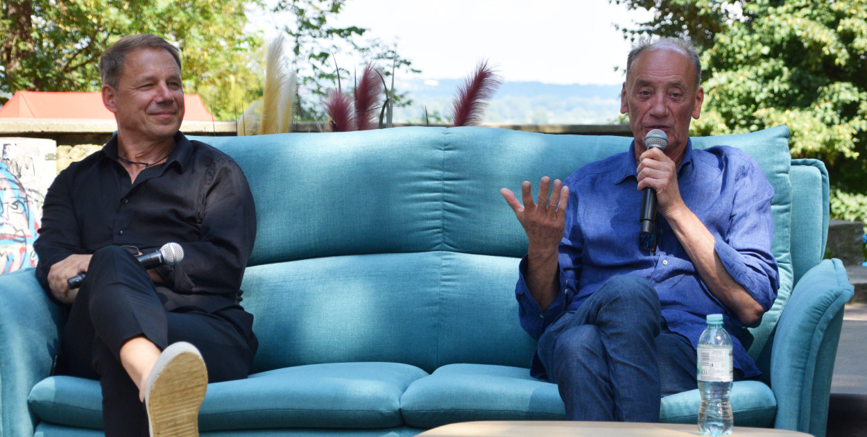 Dariusz Szpakowski i Grzegorz Mielcarski na spotkaniu autorskim z okazji 9 Hills