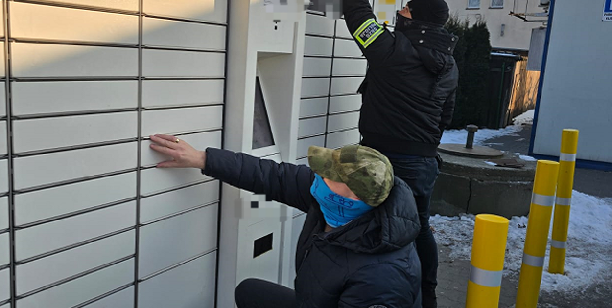 Nielegalne przesyłki z narkotykami trafiały do paczkomatów