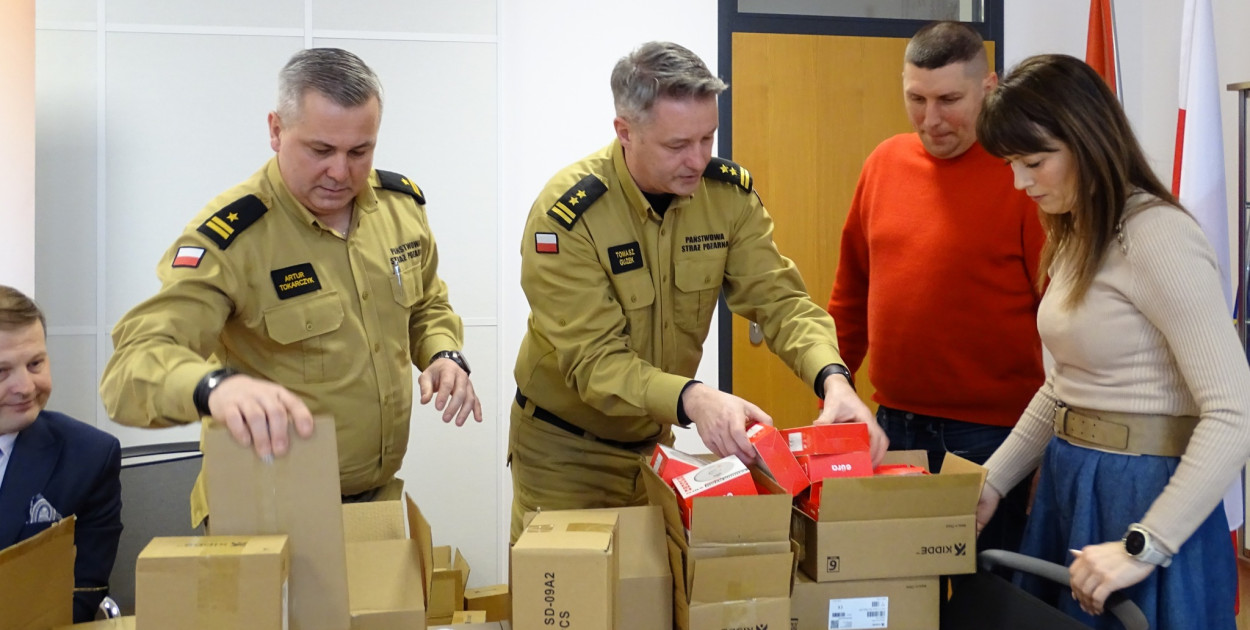 200 czujek dymu i czadu w domach najbardziej potrzebujących mieszkańców Powiatu