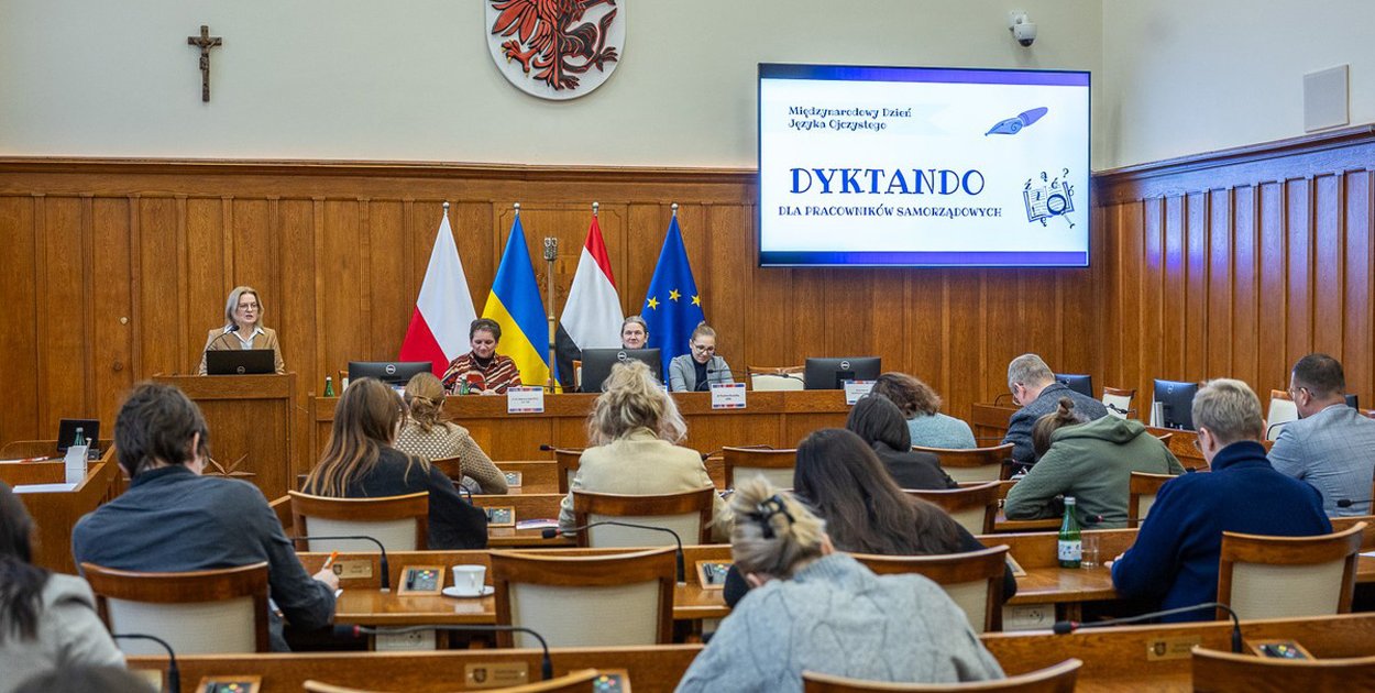 Dyktando w Urzędzie Marszałkowskim po raz jedenasty