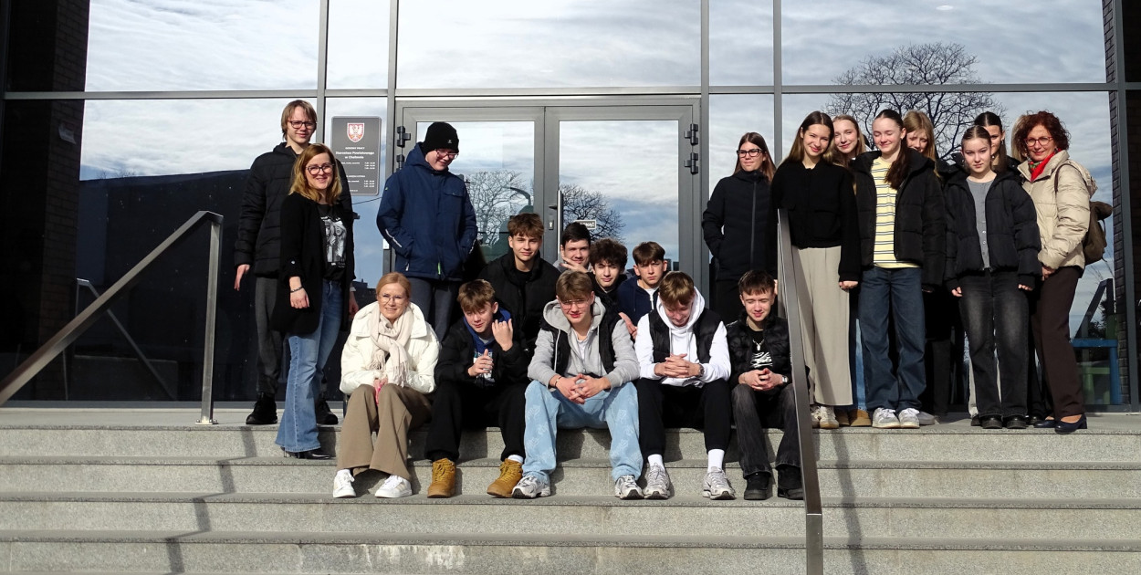 Z uczniami "czwórki" rozpoczęliśmy letni semestr Lekcji w Starostwie!