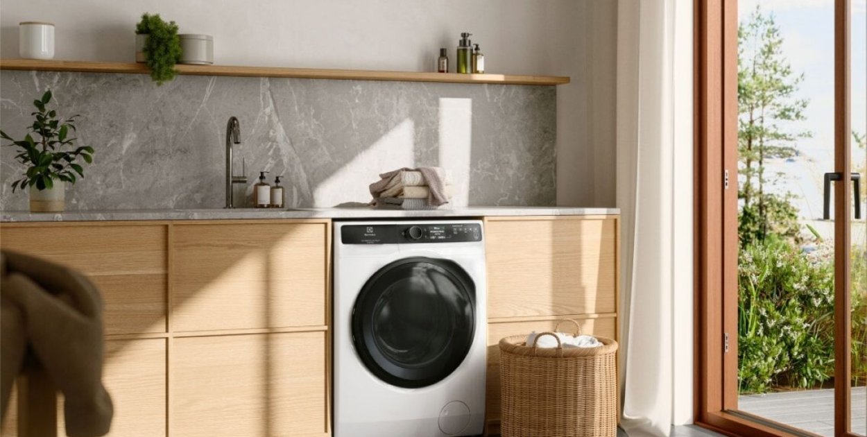 Mniej czasu na pranie, więcej na siebie — Electrolux zapewnia ubraniom dłuższą żyw