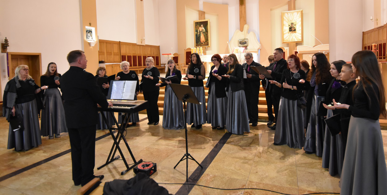 Wieczór pasyjnej zadumy w parafii Świętego Józefa