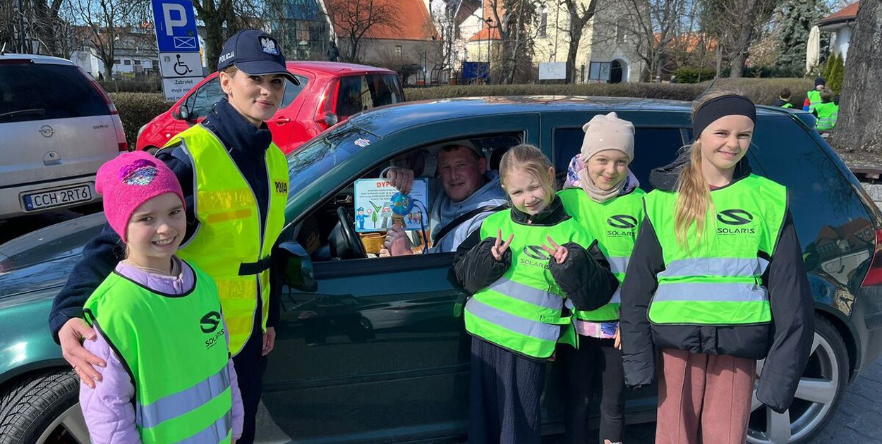 Bezpieczeństwo na pierwszym miejscu– finał działań: Na drodze – patrz i słuchaj